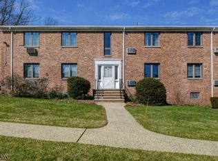 54B Troy Dr, Springfield, NJ 07081