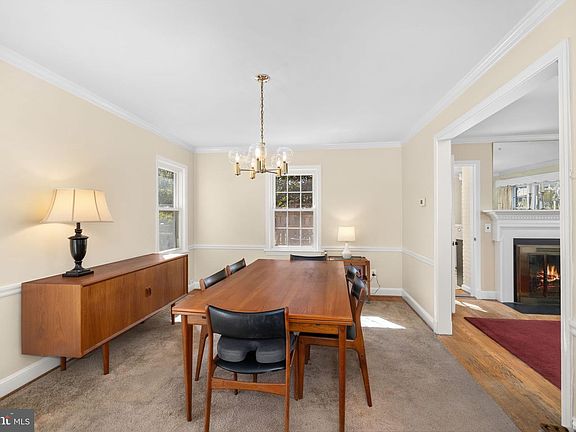 5th image of 3948 Morrison St NW