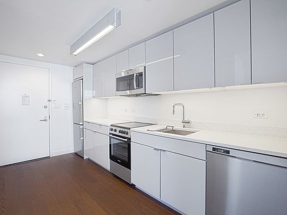 4th image of 400 W 113th St APT 1403