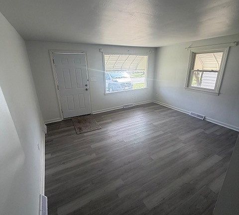 3rd image of 417 9th St