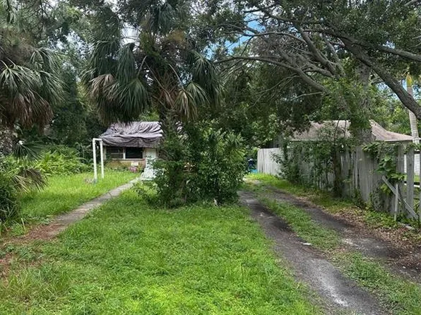 802 34th Ave S, Saint Petersburg, FL 33705