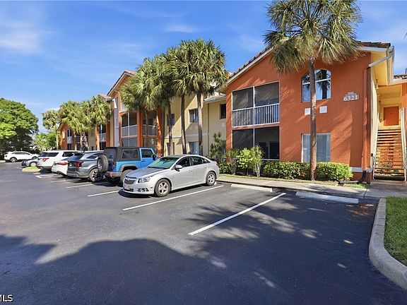 3rd image of 6321 Aragon Way APT 306