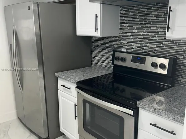 4215 NW 197th St, Miami Gardens, FL 33055