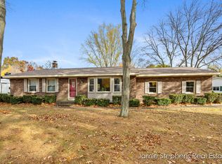 4109 Crestlane Dr, Hudsonville, MI 49426
