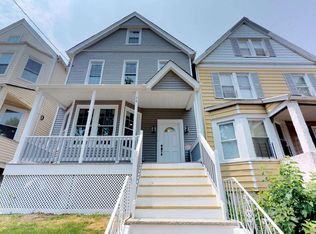 24 Brewster St, Staten Island, NY 10304