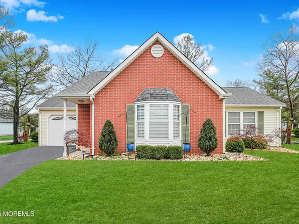 13 Gatley Close #1000, Freehold, NJ 07728