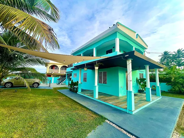 32 Manglar #681, Barceloneta, PR 00617