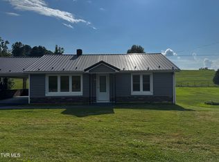 442 Adwolfe Rd, Marion, VA 24354