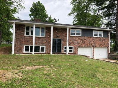 1837 Oak St, Pacific, MO, 63069