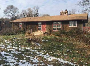 8775 Pomeroy Rd, Rockton, IL 61072