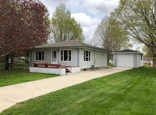 305 Walnut St, Alden, IA 50006