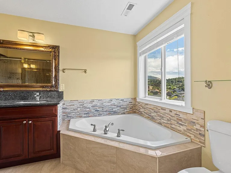 4334 Vineyard Ter — Photo 27