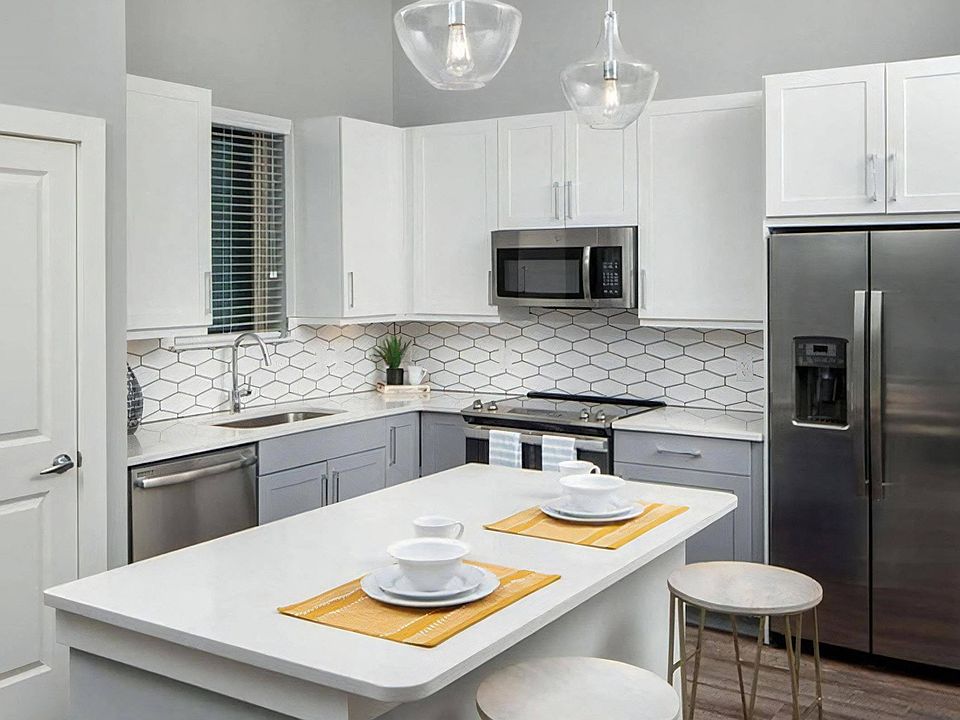 Kitchen with Breakfast Bar