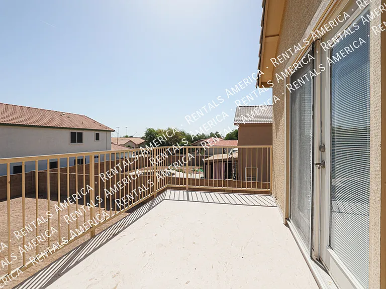 7441 W Fleetwood Ln — Photo 41
