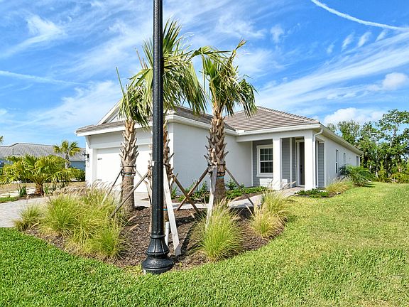 3rd image of 18241 Vizcaya Ct