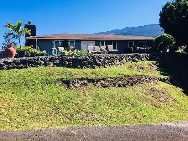 458 Naalae Rd — Photo 1