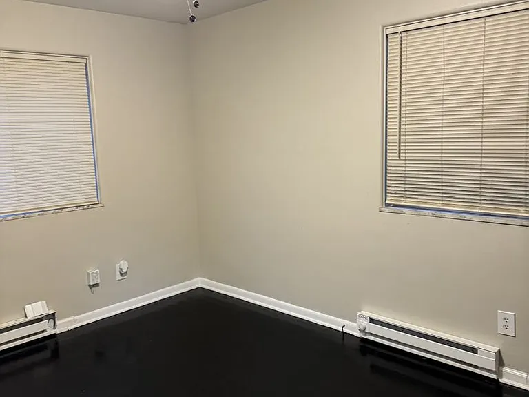 6111 Laurel Hall Dr — Photo 2