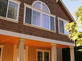 2526 NE 97th St, Seattle, WA 98115