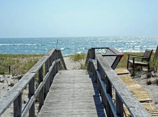 900 Dune Rd, Westhampton Beach, NY 11978
