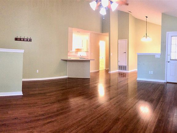 4th image of 6939 Weatherwood Dr