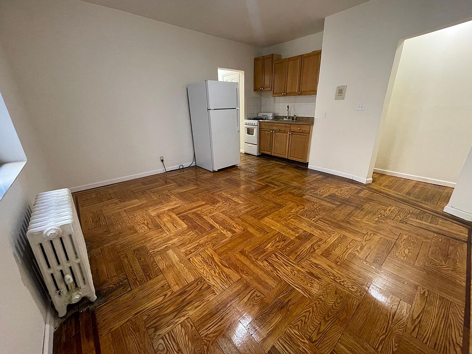1st image of 7343 192nd St #1E