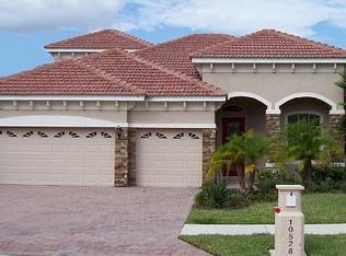 10528 Martinique Isle Dr, Tampa, FL 33647