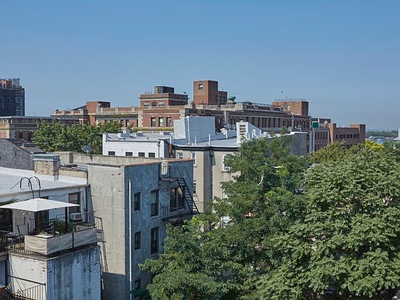 5th image of 124 Atlantic Ave APT A5f