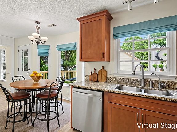 3rd image of 3604 Rubra Cir