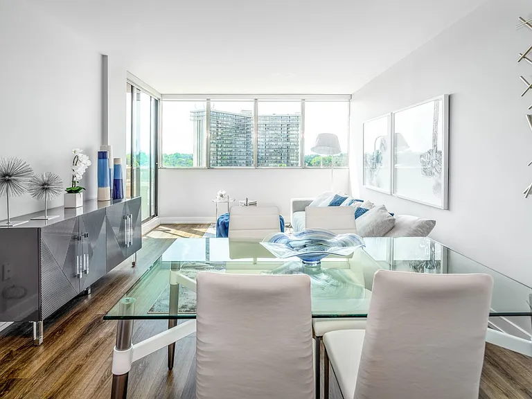 1177 Bloor St — Photo 14
