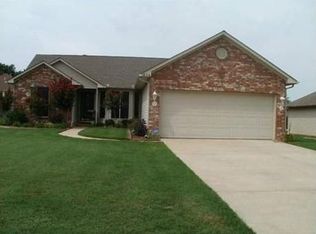 214 Natchez Dr, Jonesboro, AR 72404