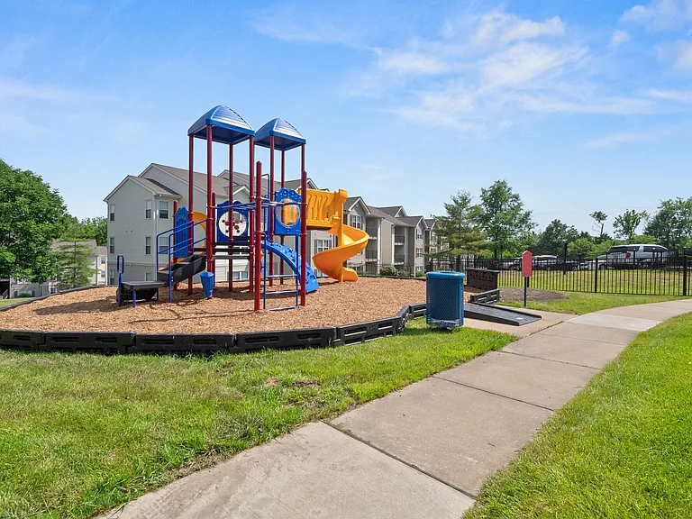 Vida Apartments — Photo 24