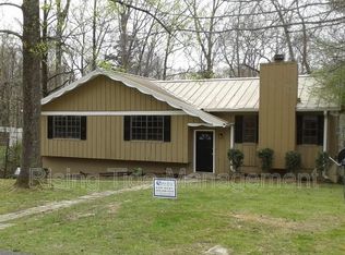 112 4th Ln, Pleasant Grove, AL 35127