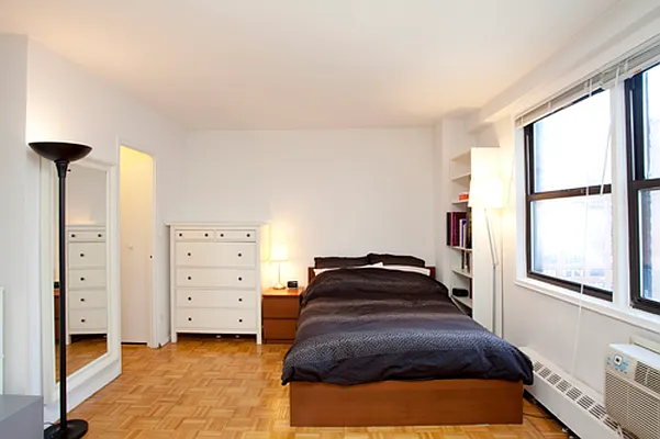 Sold by CondoDomain | media 19