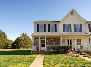 8211 Circle Tree Ln, Charlotte, NC