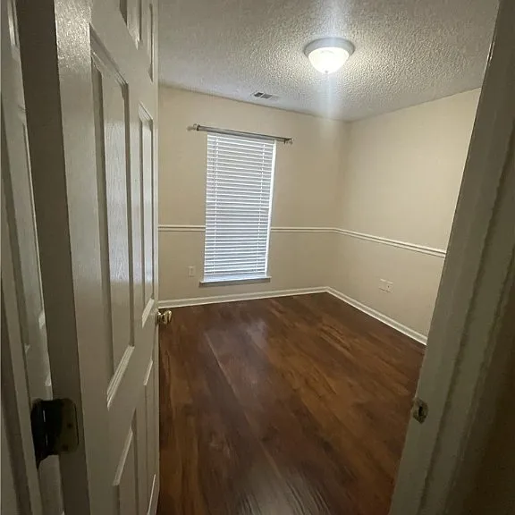 283 Lancaster Way — Photo 14