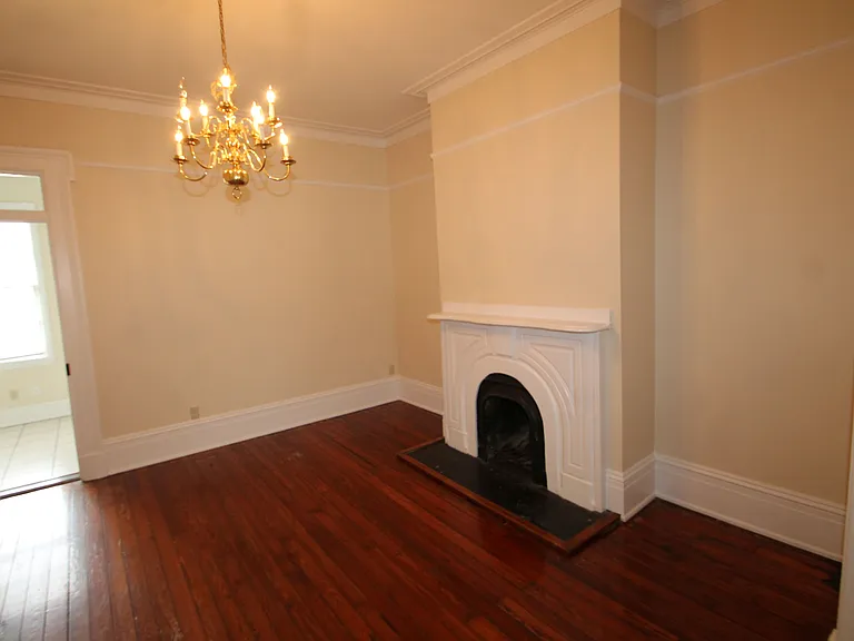 209 W Hall St #A — Photo 6