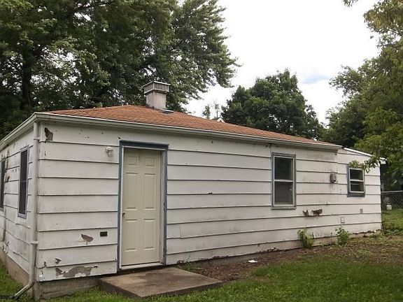 2nd image of 5522 Garland Ct