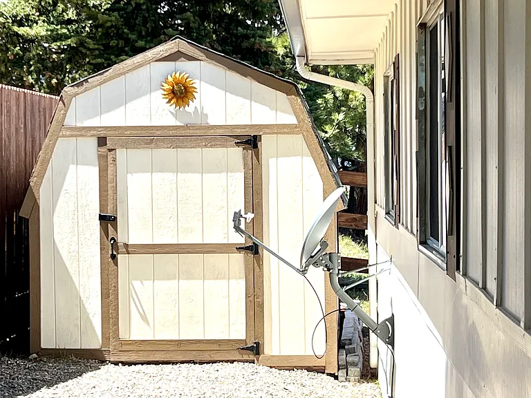 435 Columbine Ave — Photo 11