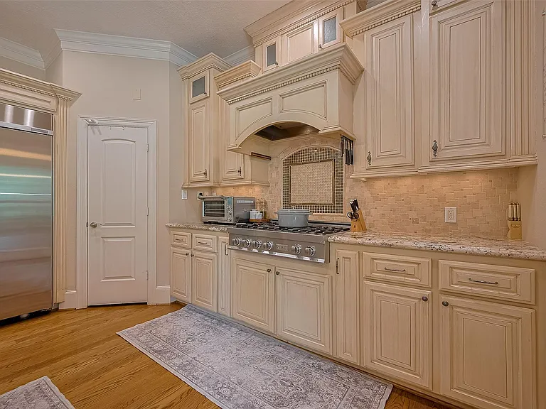 6419 Rodrigo St — Photo 14