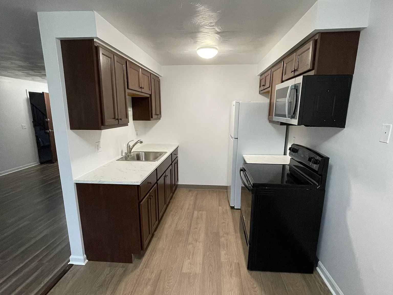 Terrace Apartments — Photo 2