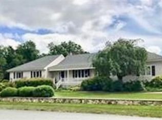 23 Frank St, Acushnet, MA 02743