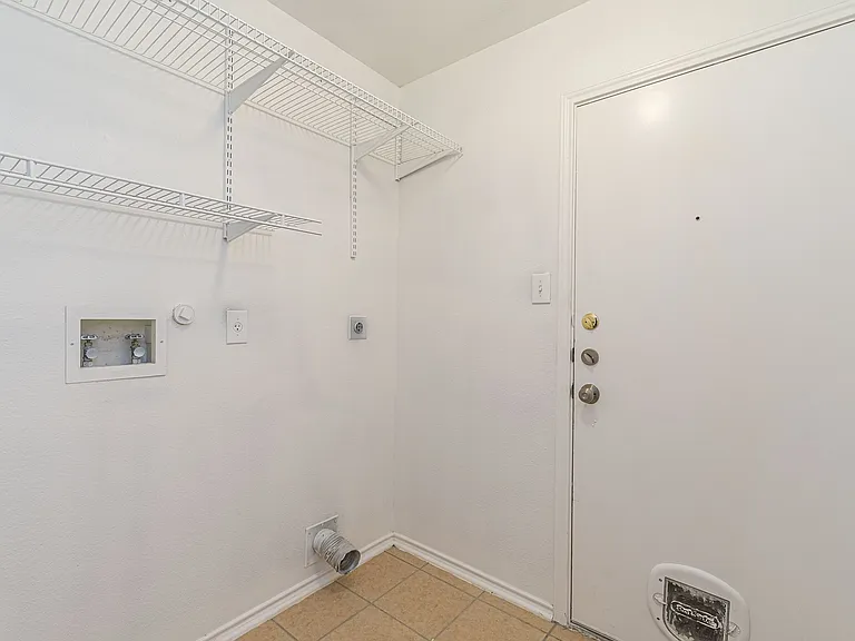 13803 Laramie Hl — Photo 11