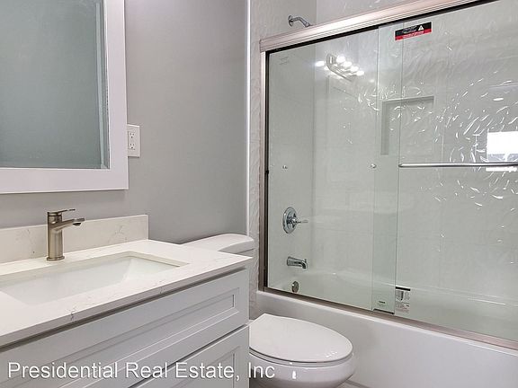 4th image of 3762 Poinciana Dr #7