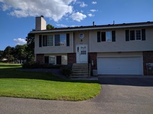 4632 Ridge Cliffe Dr, Eagan, MN 55122