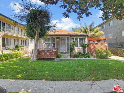 2492 Corinth Ave, Los Angeles, CA, 90064