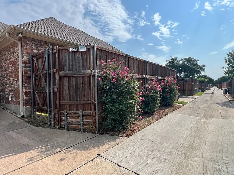 3508 Terry Dr — Photo 42