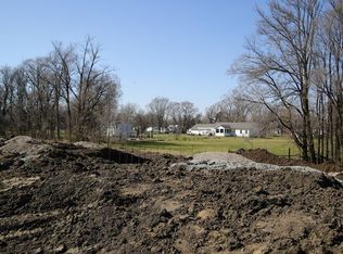 5840 NW 52nd St, Johnston, IA 50131