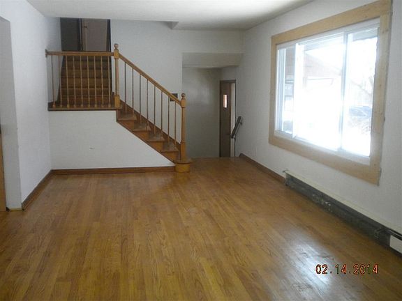 3rd image of 910 Park Er Woods Dr