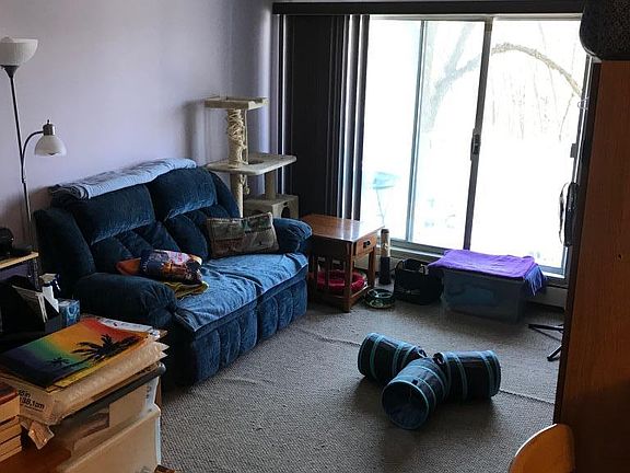 3rd image of 1601 N Innsbruck Dr NE #250