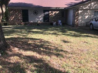 1209 Davis St, Cleburne, TX 76033